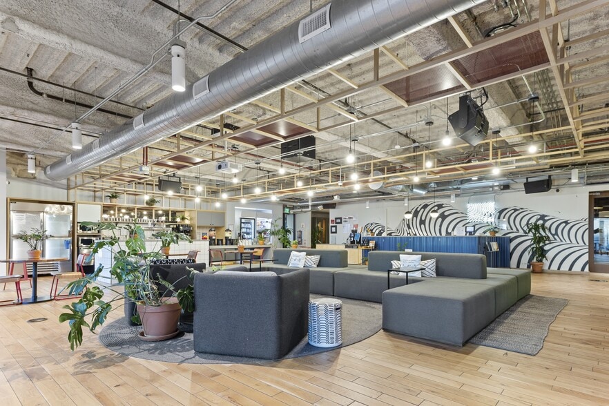 1111 Broadway, Oakland, CA for lease - Interior Photo - Image 2 of 23