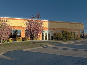 3528 114 Av SE, Calgary, AB à louer Photo intérieure- Image 1 de 3