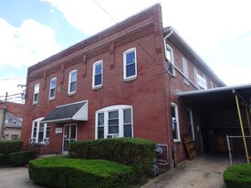 3146 Marion St - Warehouse