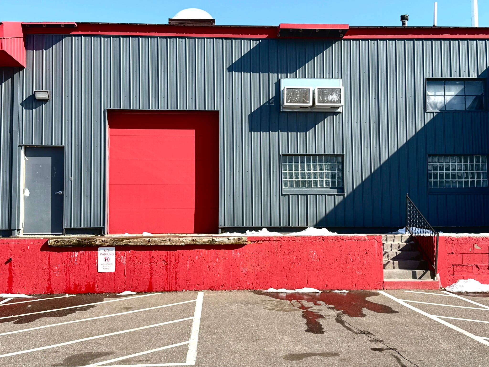 3147 NE California St, Minneapolis, MN for lease Building Photo- Image 1 of 16