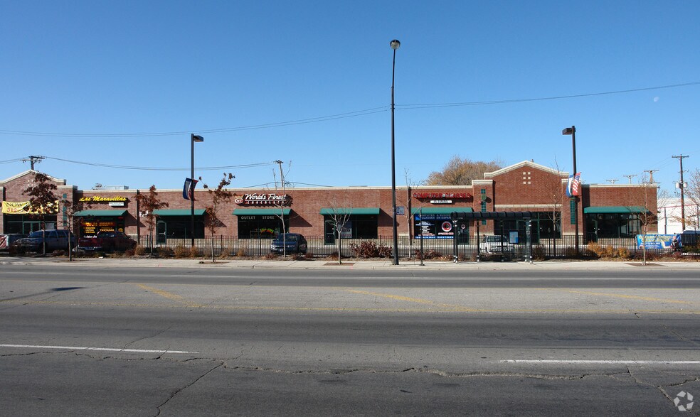 4300-4350 S Pulaski Rd, Chicago, IL à louer - Photo du bâtiment - Image 3 de 9