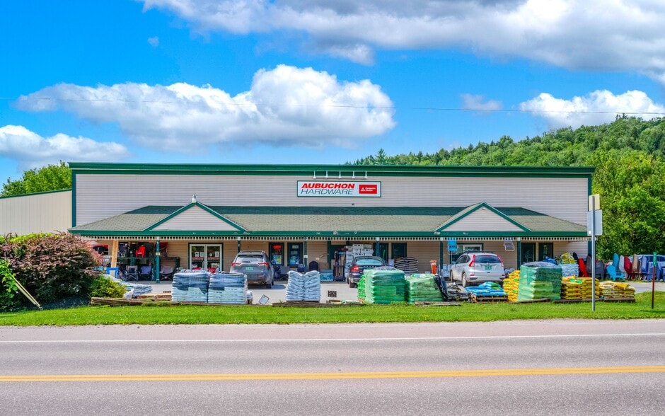4879 Vt Route 15, Jeffersonville, VT for sale - Primary Photo - Image 1 of 1