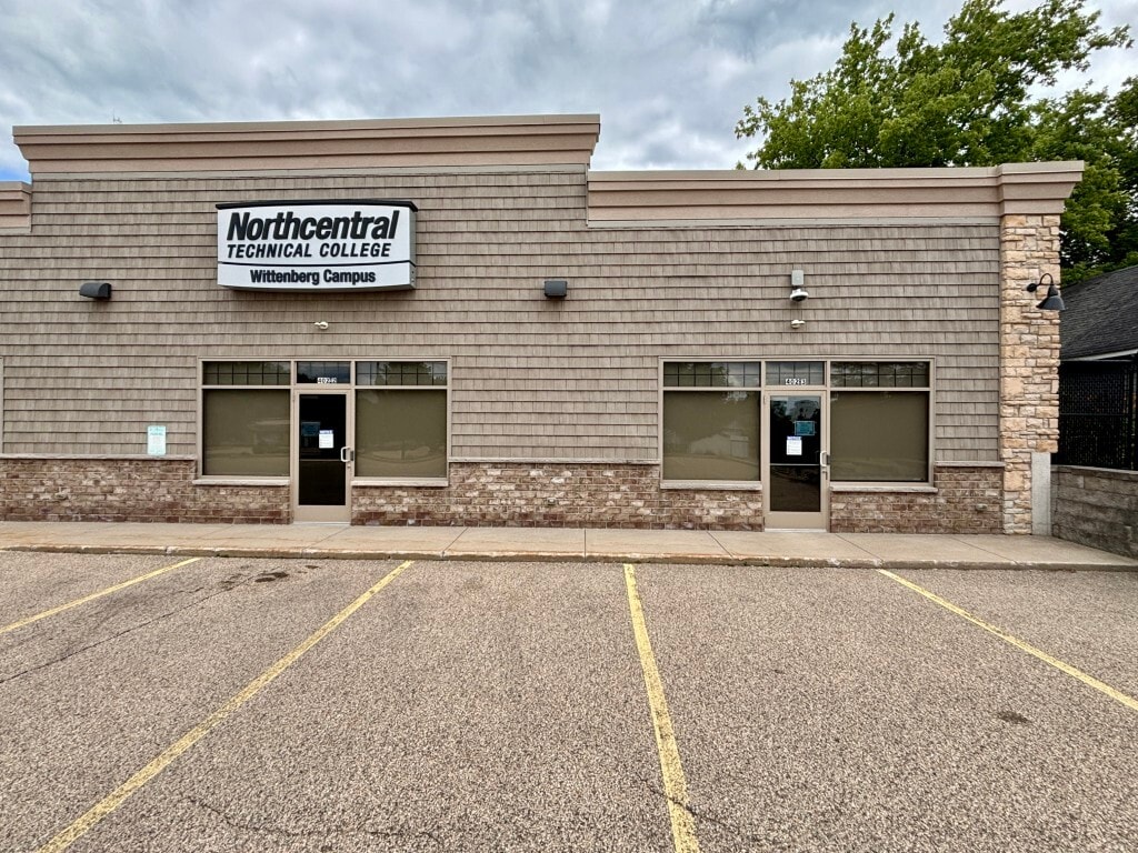 402 N Genesee St, Wittenberg, WI for sale Building Photo- Image 1 of 36
