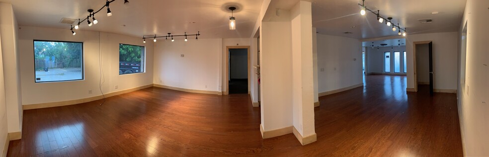 2120 NW 23rd St, Oklahoma City, OK for lease - Interior Photo - Image 3 of 5