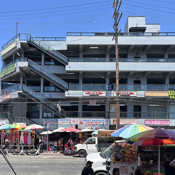 401-415 E 11th St, Los Angeles, CA for lease - Building Photo - Image 2 of 2