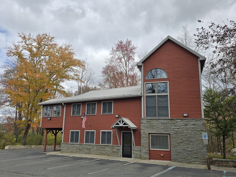 237 US-206, Sandyston, NJ à vendre - Photo du bâtiment - Image 2 de 28
