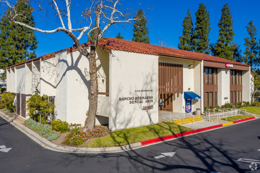 16810-16816 Bernardo Center Dr, San Diego, CA à louer - Photo du bâtiment - Image 2 de 37