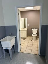 3200-3214 Adventure Ln, Oxford, MI for lease Interior Photo- Image 2 of 10