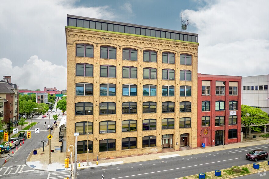 300 State St, Rochester, NY à louer - Photo du bâtiment - Image 2 de 10