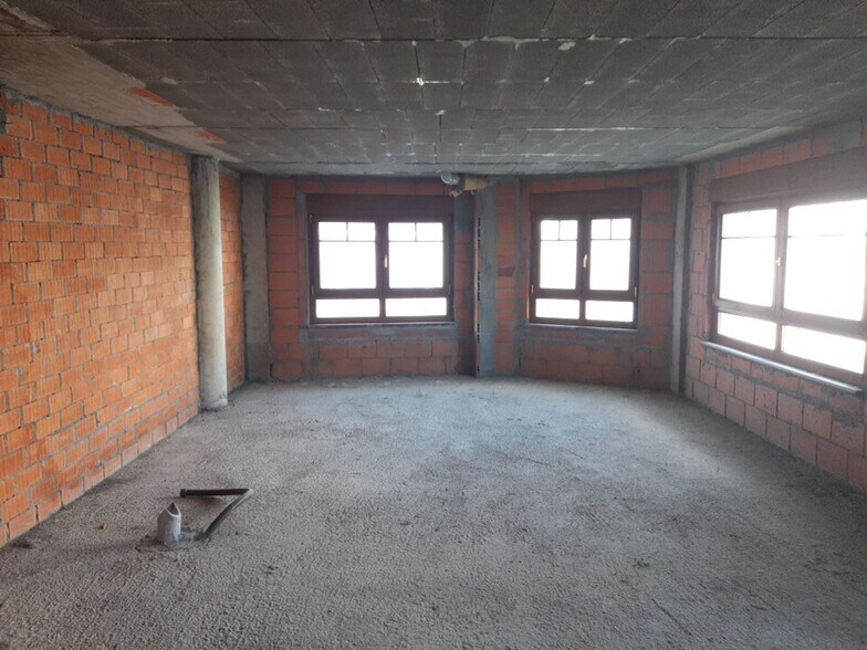 Avenida de Benito Galcerán, Viveiro, Lugo à vendre - Photo du bâtiment - Image 2 de 10