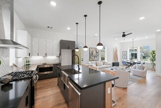 More details for Investment Package – Specialty for Sale, Houston, TX