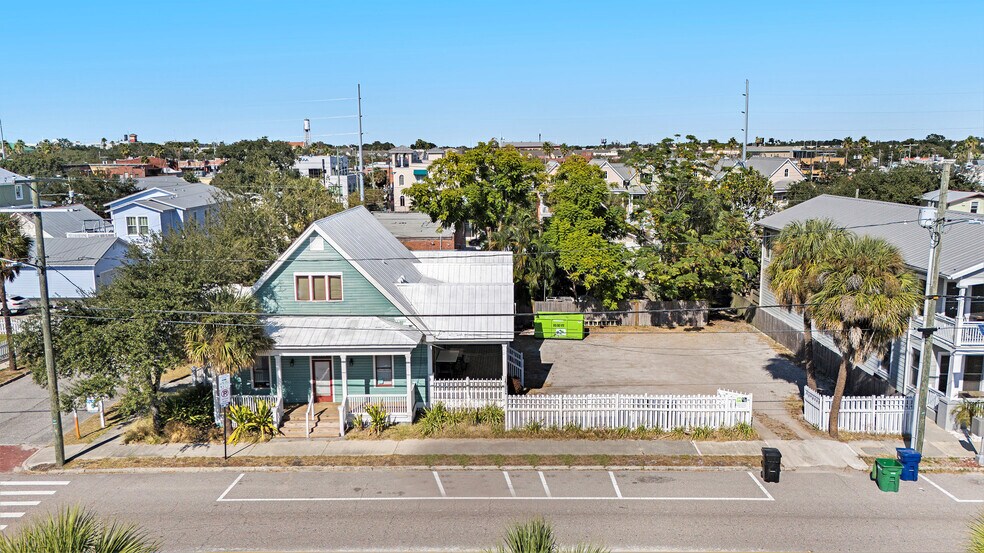 2002 E 4th Ave, Tampa, FL à vendre - Photo du bâtiment - Image 2 de 10
