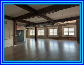 612 Columbia St, New Westminster, BC à louer Photo intérieure- Image 1 de 7