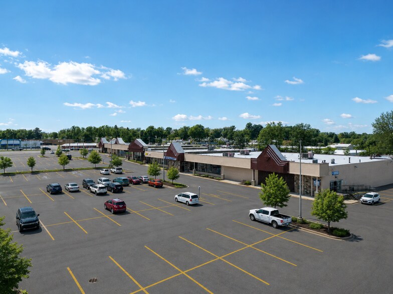 579-605 N Cedar St, Imlay City, MI à louer - Photo du bâtiment - Image 2 de 9