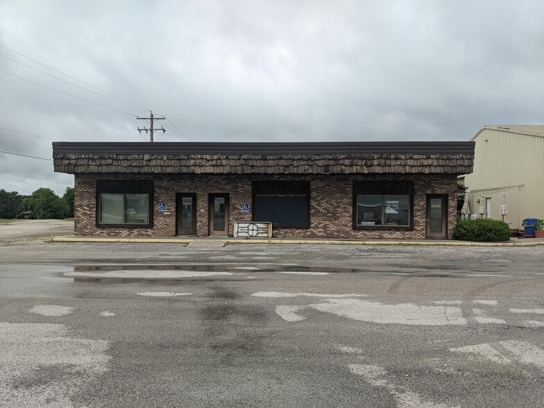 1601 N Market St, Sparta, IL for sale - Primary Photo - Image 1 of 13