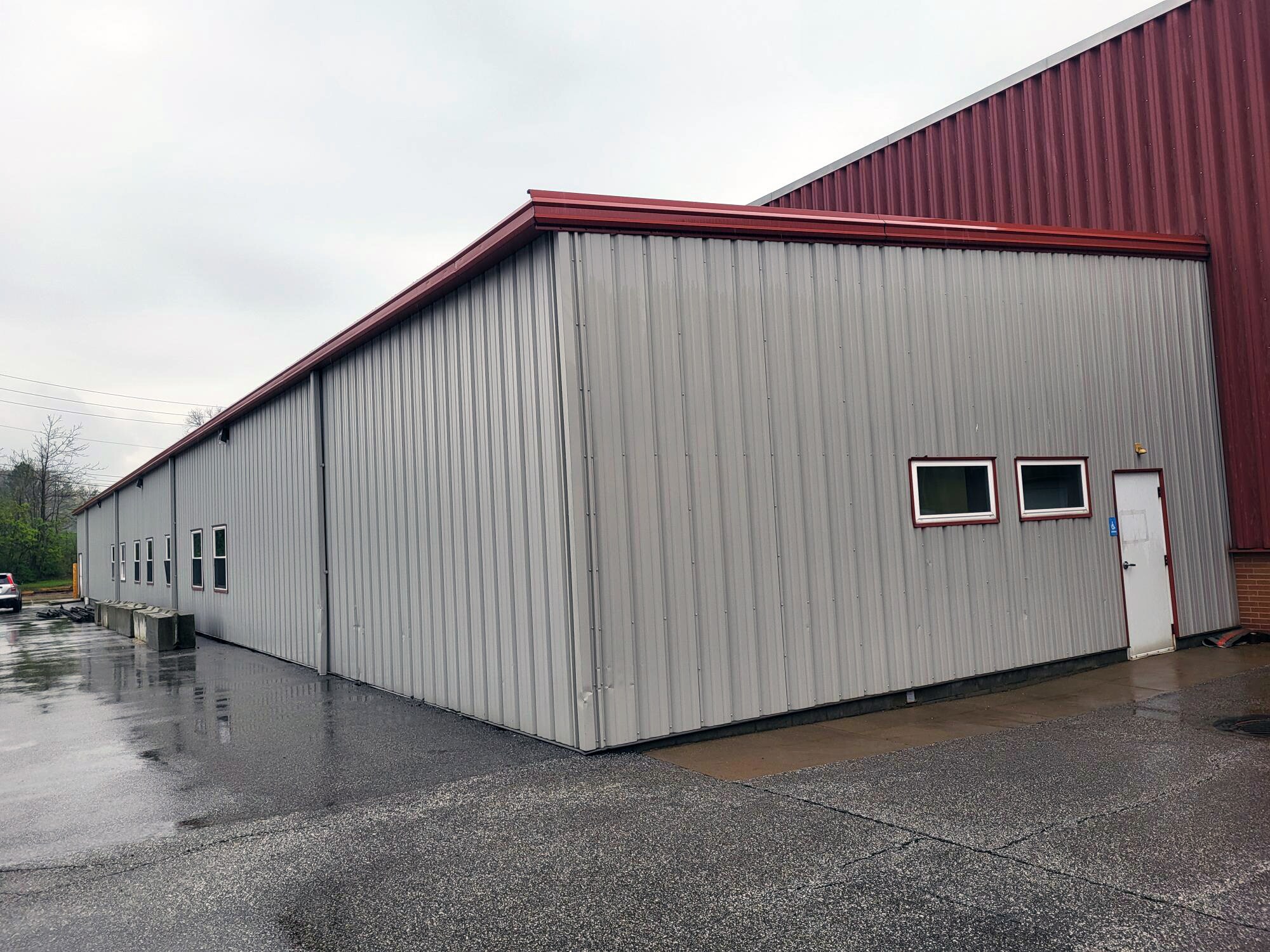 4899 Commerce Pky, Warrensville Heights, OH for lease Primary Photo- Image 1 of 10