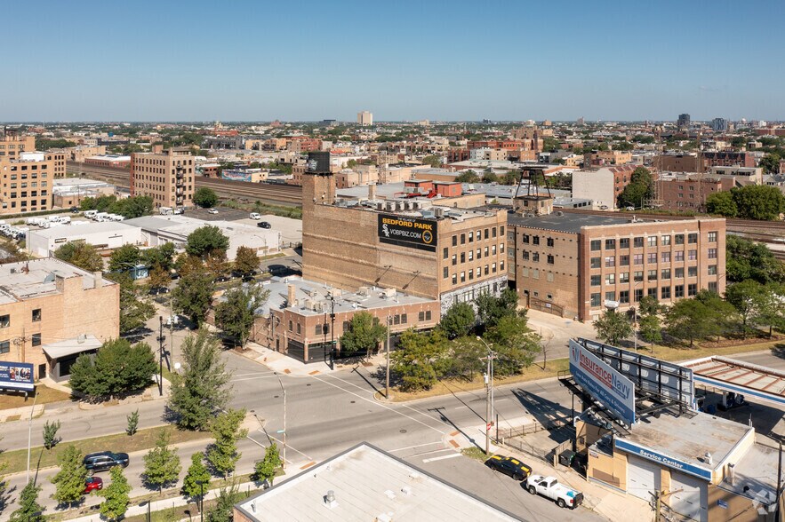 344 N Ogden Ave, Chicago, IL à vendre - Aérien - Image 2 de 25