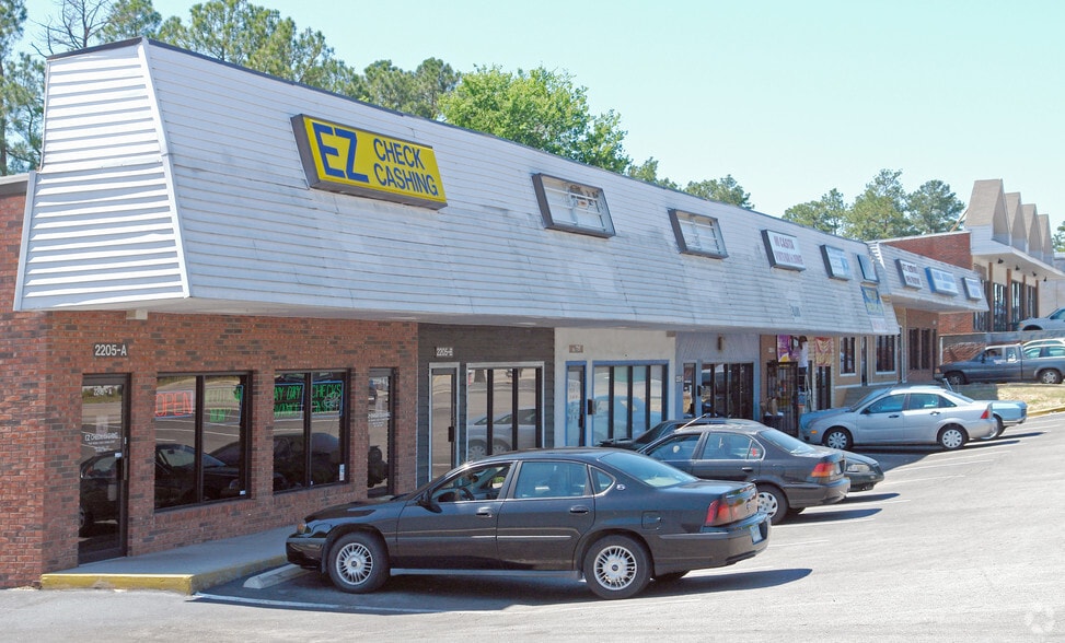 2205 Decker Blvd, Columbia, SC à vendre - Photo du bâtiment - Image 2 de 4