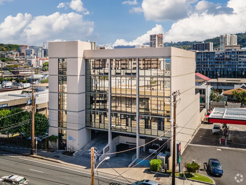1360 S Beretania St, Honolulu, HI à louer - Photo principale - Image 1 de 2