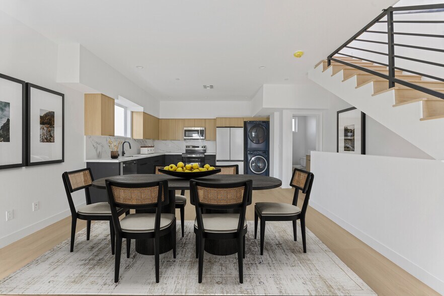 4513 Rosewood Ave, Los Angeles, CA à vendre - Photo du bâtiment - Image 2 de 16