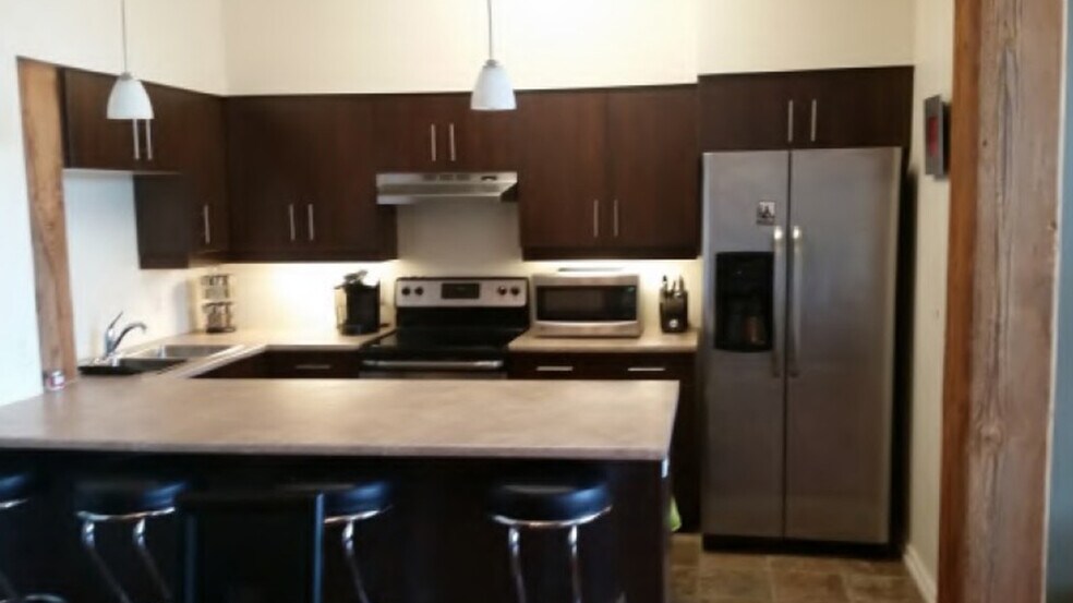 128 James Av, Winnipeg, MB à vendre - Photo du bâtiment - Image 3 de 5