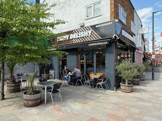 Plus de détails pour 101 High St, Waltham Cross - Commerce de détail à louer