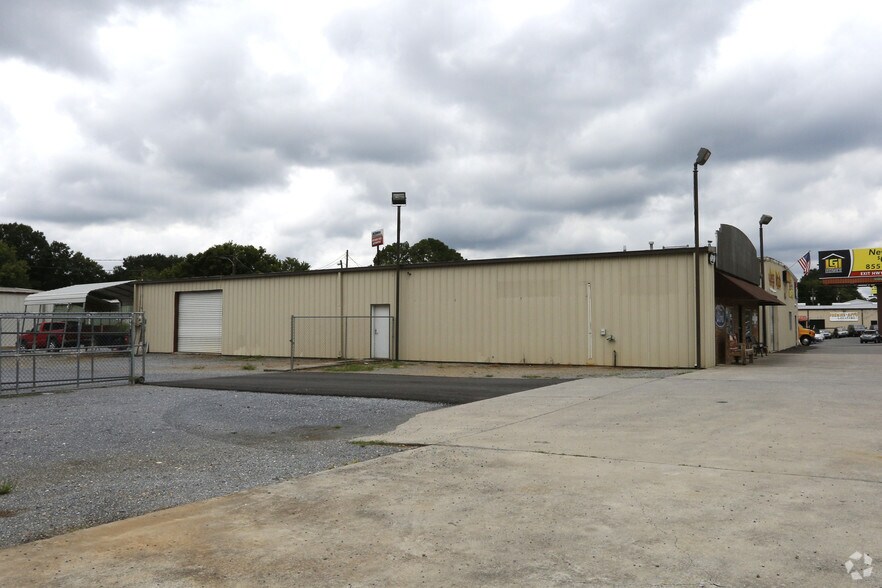 1321 Joe Frank Harris Pky SE, Cartersville, GA à vendre - Photo du bâtiment - Image 3 de 4