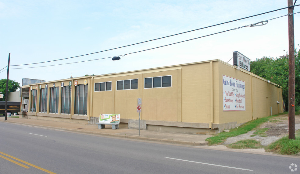 2312 Montgomery Ave, Fort Worth, TX for lease - Building Photo - Image 2 of 2