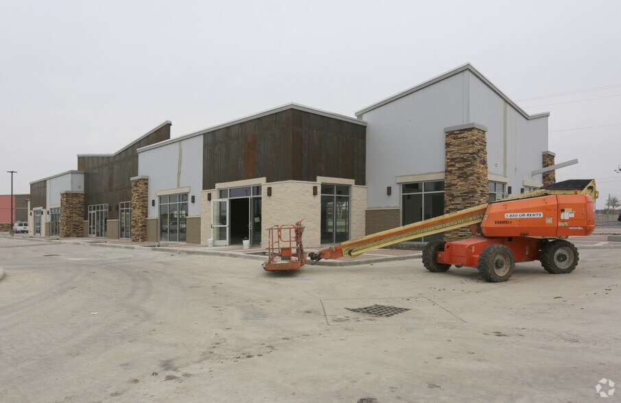 2451 Gulf Fwy S, League City, TX for lease - Building Photo - Image 2 of 4