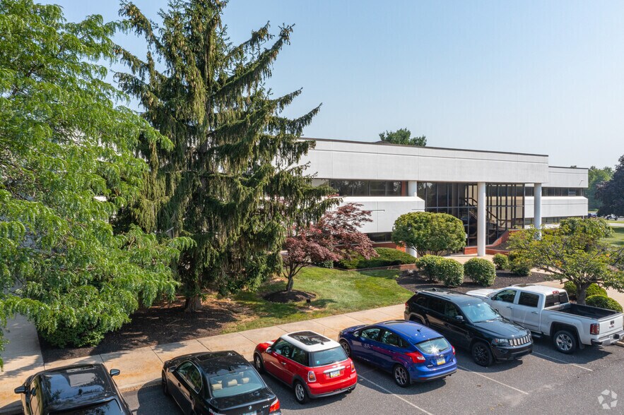 1900 AM Dr, Quakertown, PA à vendre - Photo du bâtiment - Image 3 de 6