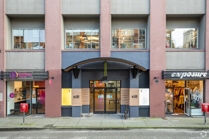 1080 Mainland St, Vancouver, BC à louer - Photo du bâtiment - Image 2 de 7