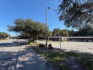 Plus de détails pour 555 S Hunt Club Blvd, Apopka, FL - Commerce de détail à louer