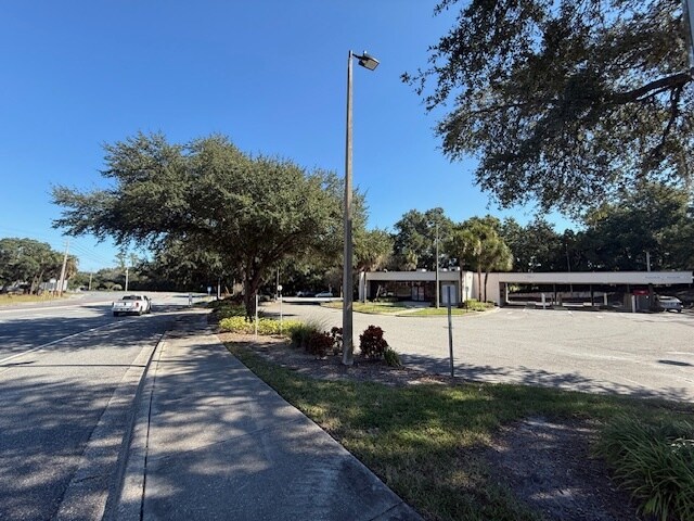 555 S Hunt Club Blvd, Apopka, FL à louer Photo du bâtiment- Image 1 de 34