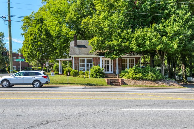 Plus de détails pour 501 W Garrison Blvd, Gastonia, NC - Bureau à louer