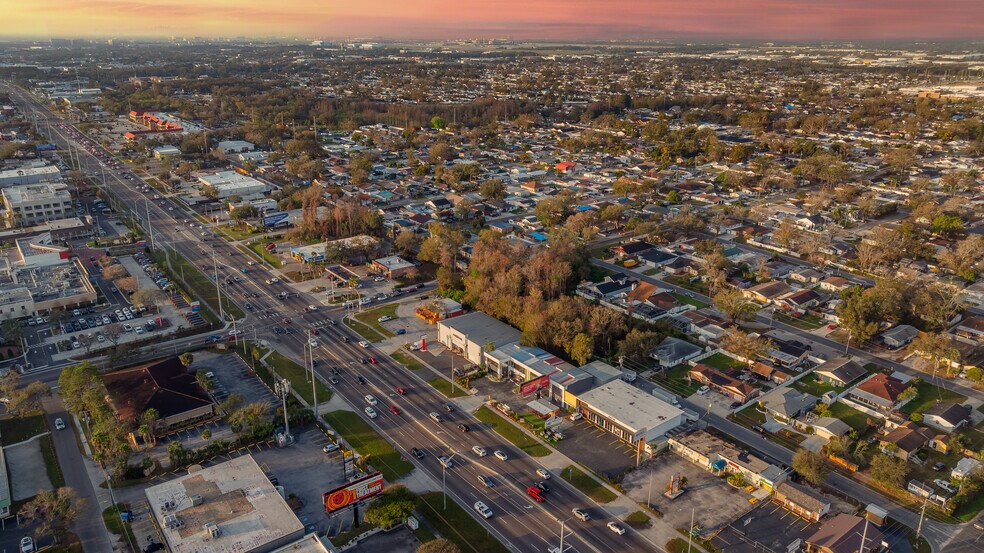 7212 N Dale Mabry Hwy, Tampa, FL à vendre - Photo du bâtiment - Image 3 de 41