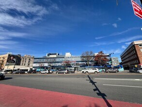 621-625 E Fordham Rd, Bronx, NY - Aérien  Vue de la carte