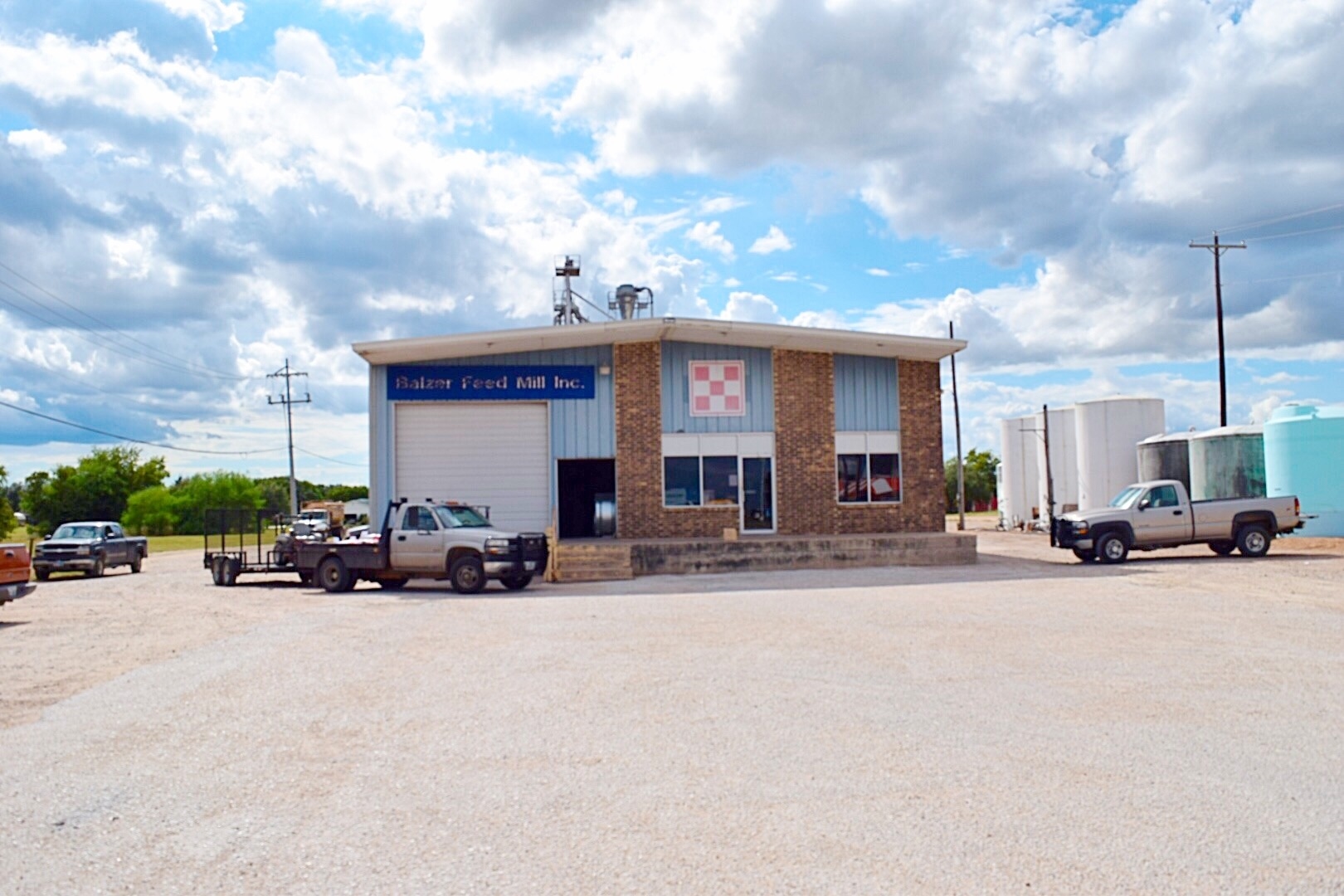 45 N Kessler, Schulenburg, TX for sale Primary Photo- Image 1 of 1