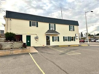 More details for 1104 W Washington St, Marquette, MI - Office for Sale