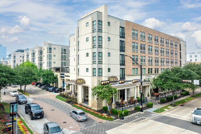 More details for 12808 Queensbury Ln, Houston, TX - Retail for Lease