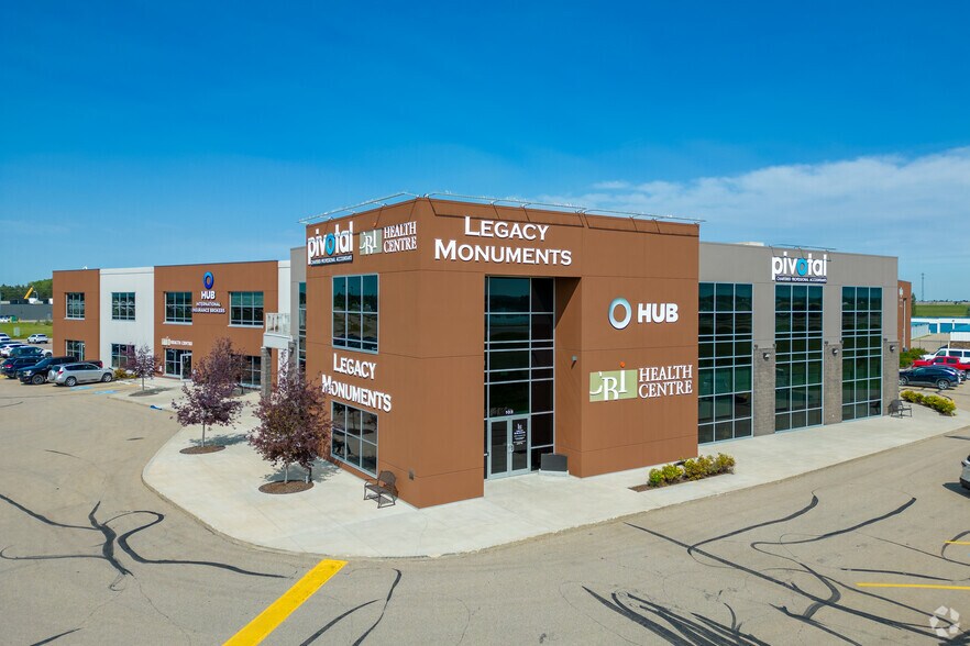 33 Mckenzie Cres, Red Deer County, AB à vendre - Photo du bâtiment - Image 1 de 1