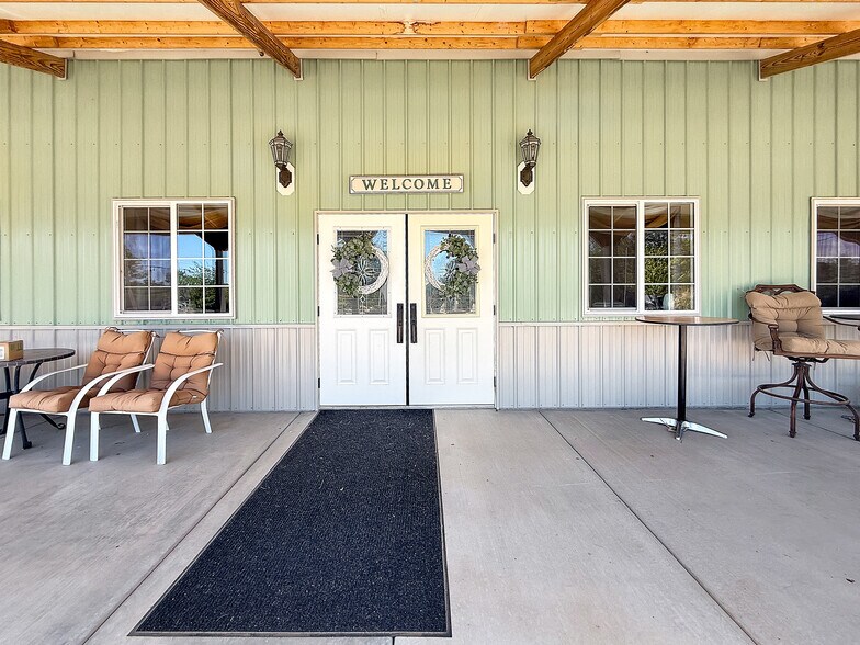 5955 Sawmill Mesa Rd, Delta, CO à vendre - Photo du bâtiment - Image 2 de 73