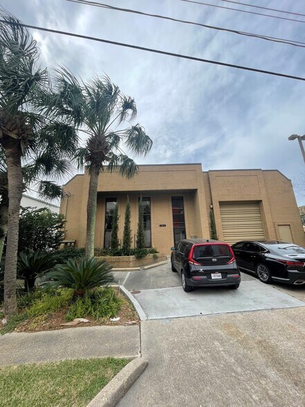 1536 Sams Ave, New Orleans, LA à louer - Photo du bâtiment - Image 2 de 8