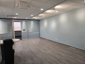 28050 US Hwy 19 N, Clearwater, FL for lease Interior Photo- Image 1 of 12