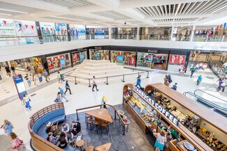 Plus de détails pour Dolphin Centre, Poole - Commerce de détail à louer