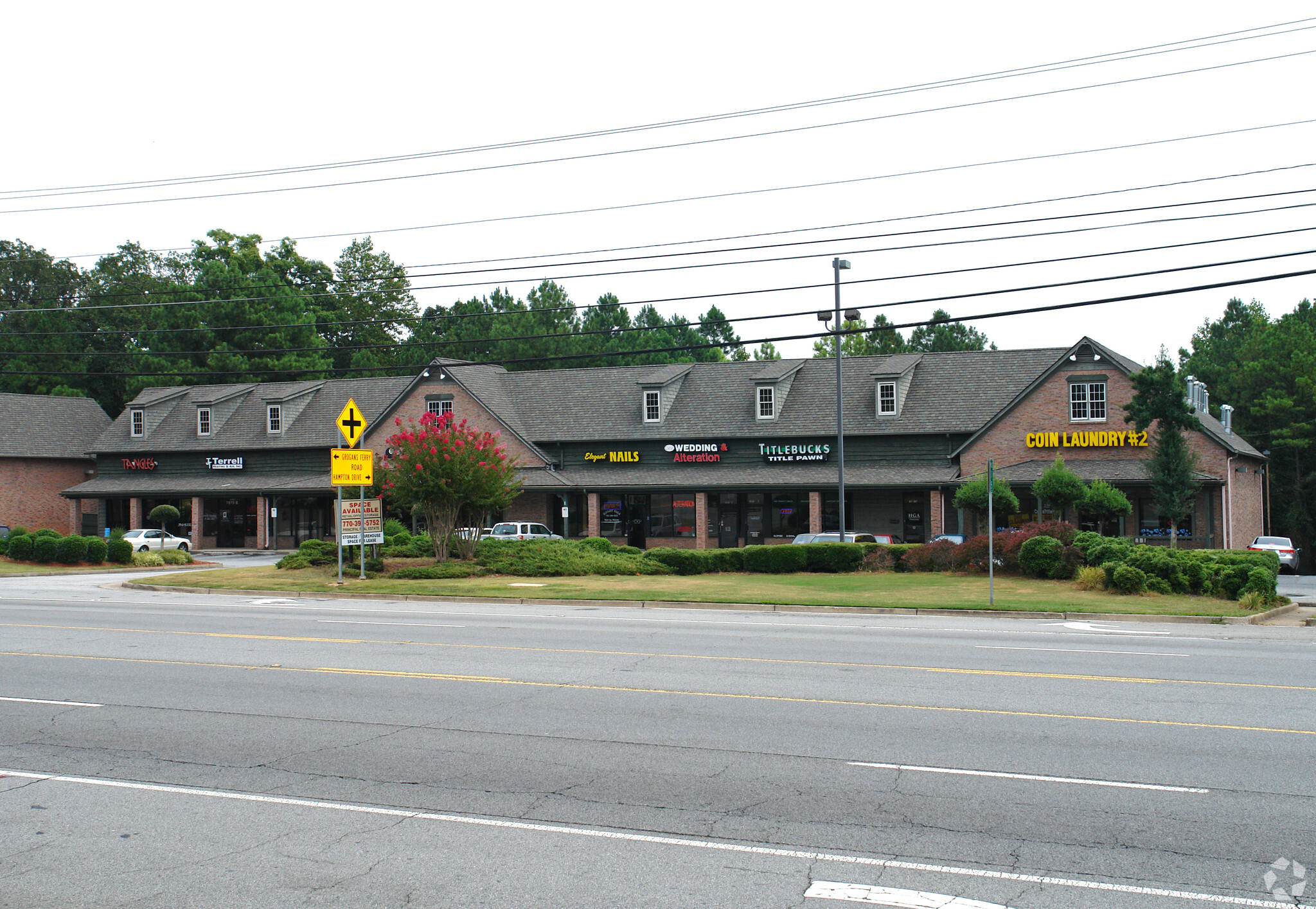 7875 Roswell Rd, Atlanta, GA for lease Primary Photo- Image 1 of 5