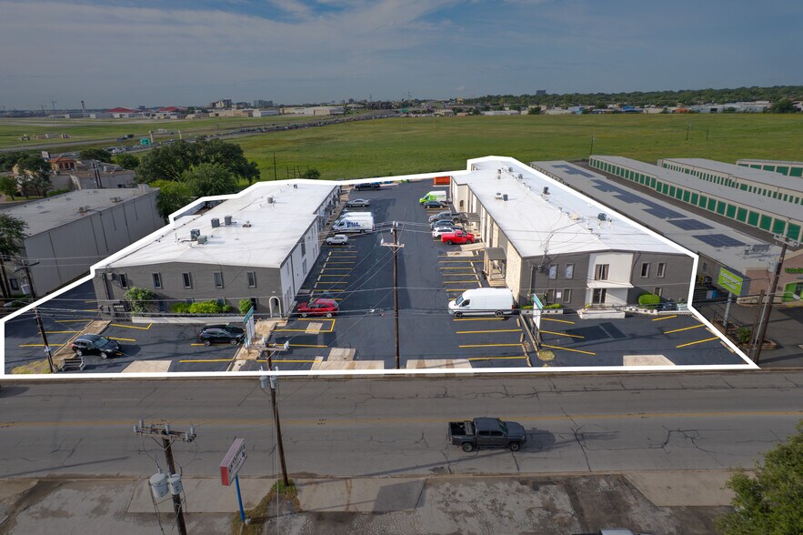 318 E Nakoma St, San Antonio, TX for sale - Building Photo - Image 2 of 16