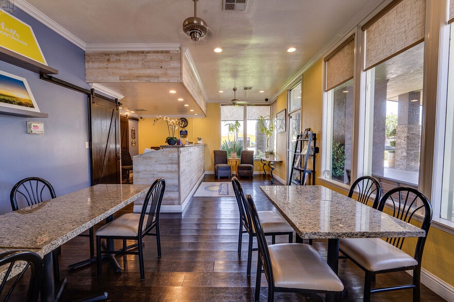 710 S Cherokee Ln, Lodi, CA for sale - Building Photo - Image 2 of 35