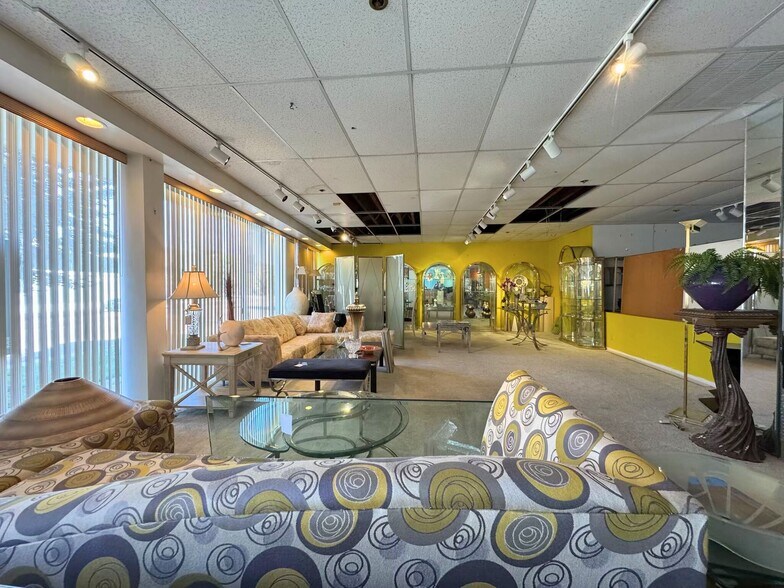 3449-3453 W Peterson Ave, Chicago, IL à vendre - Photo du bâtiment - Image 3 de 20