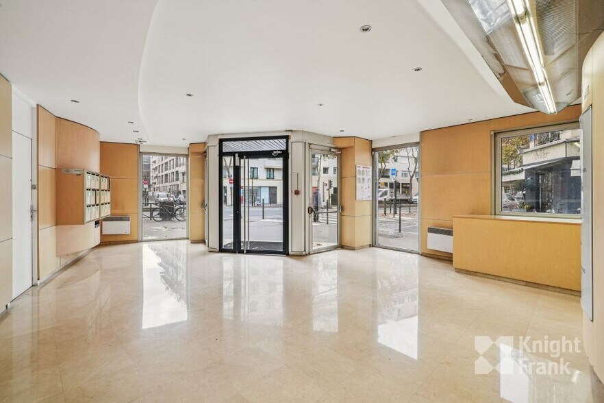 98 Route De La Reine, Boulogne-Billancourt for lease - Lobby - Image 2 of 12