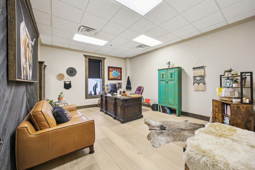 1670 Keller Pky, Keller, TX à vendre - Photo du bâtiment - Image 2 de 19